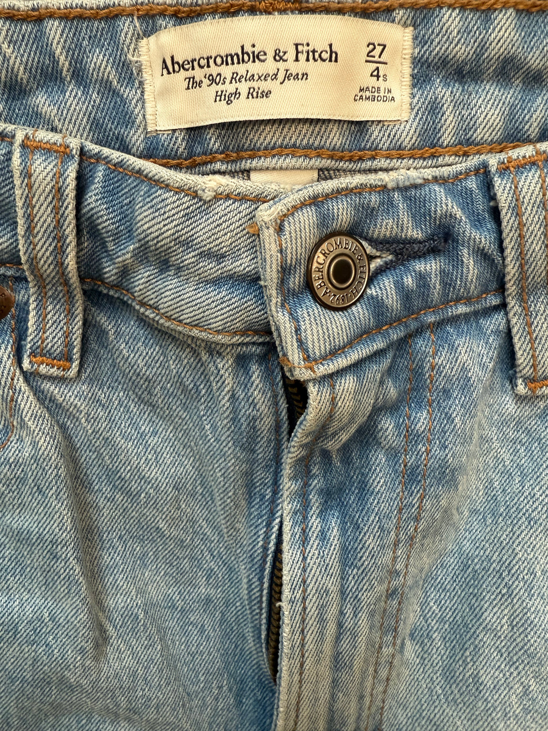 Abercrombie Curve Love High Rise 90s Relaxed Jean- 27 (4s)