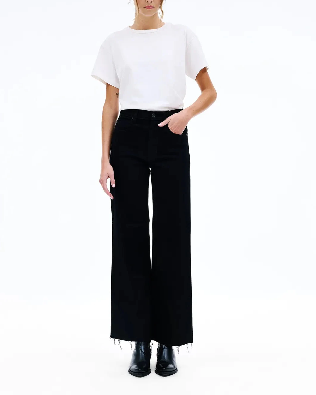 SLVRLAKE Grace Wide-Leg Jeans - 24