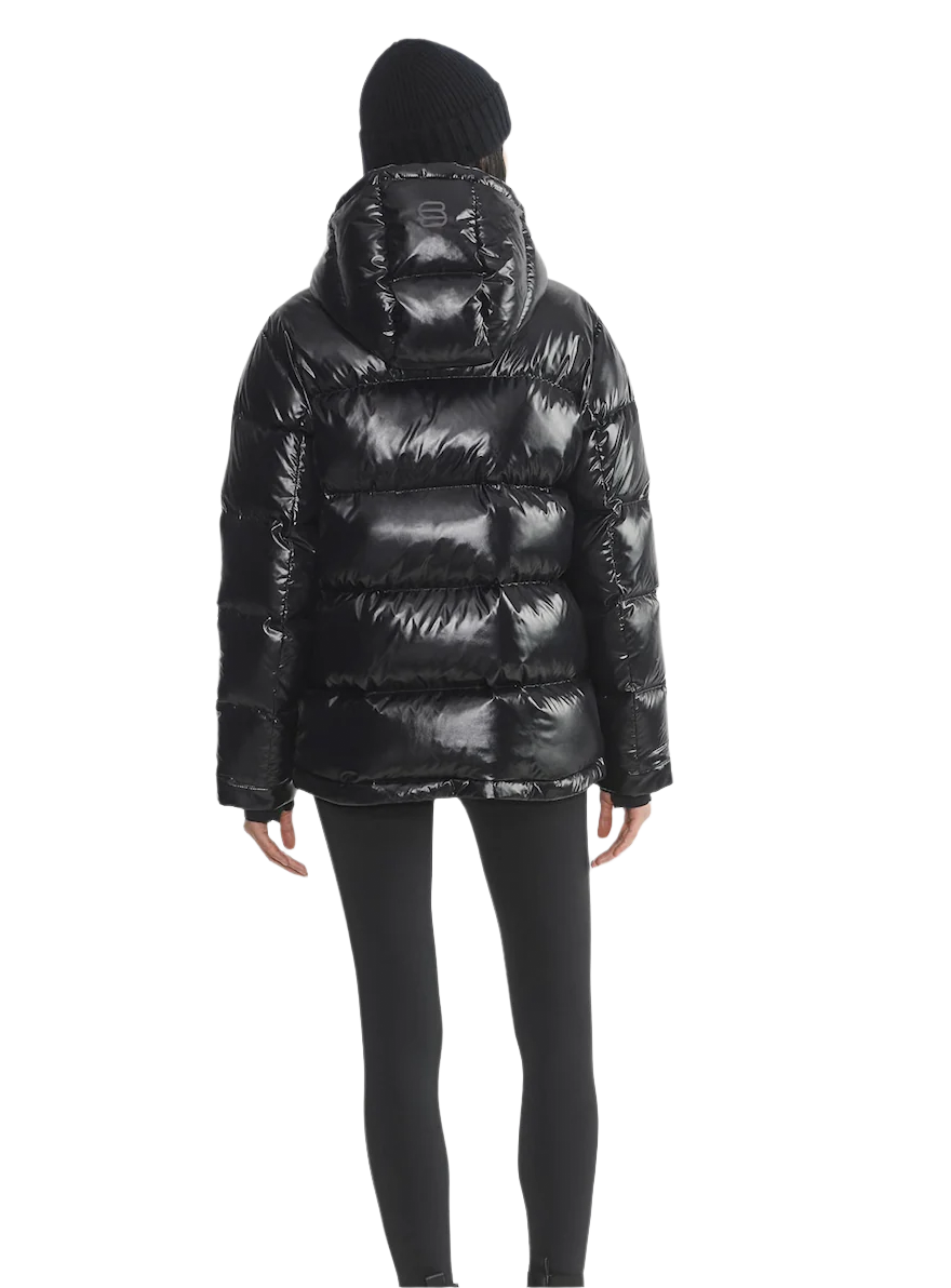 Aritzia The Super Puff Hi-Gloss- S