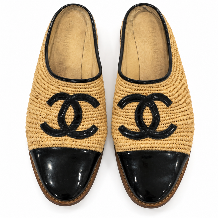 Chanel 2019 CC Cap-Toe Raffia Slide Mules - 38