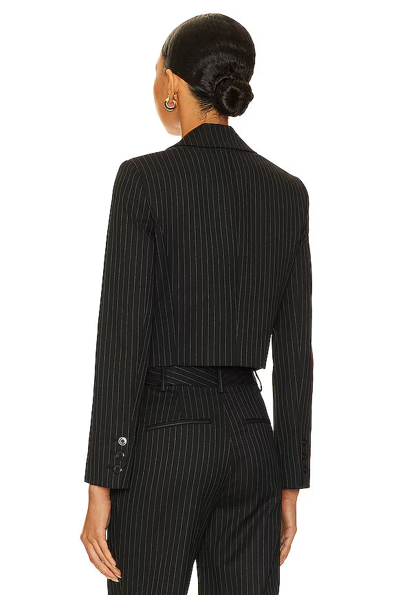 Alice + Olivia Mya Cropped Notch Collar Fitted Blazer - 0